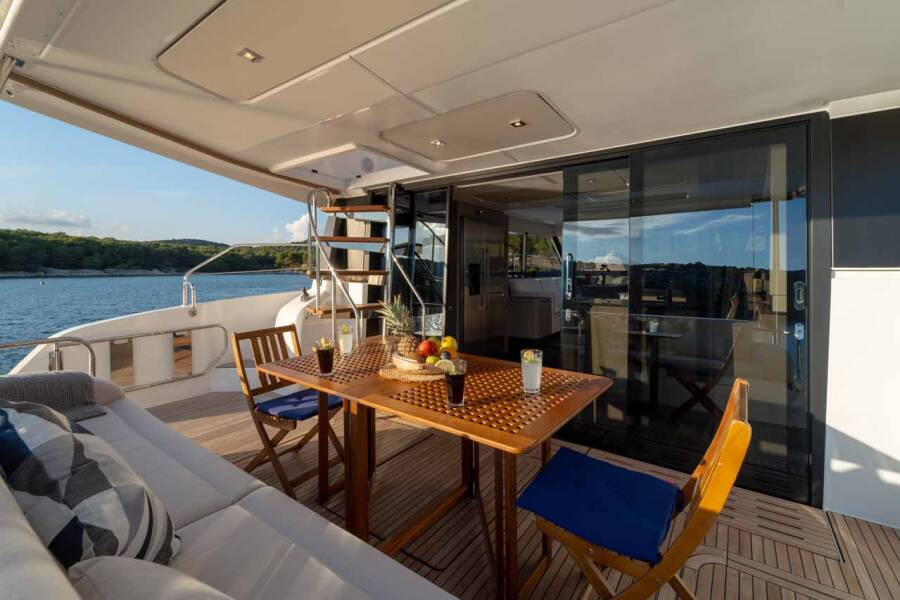 Fountaine Pajot MY6