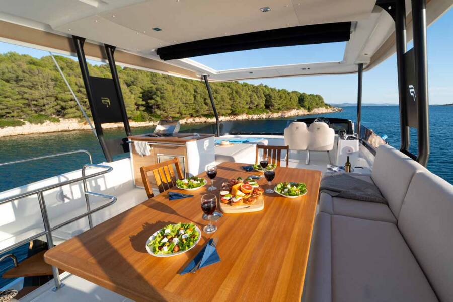 Fountaine Pajot MY6