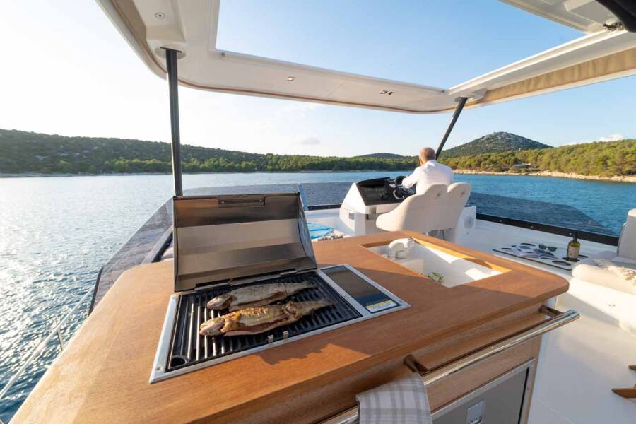 Fountaine Pajot MY6