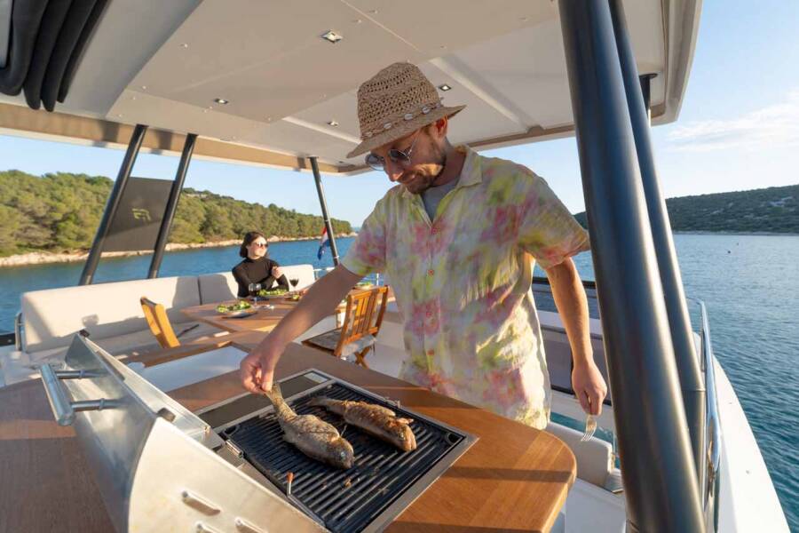 Fountaine Pajot MY6