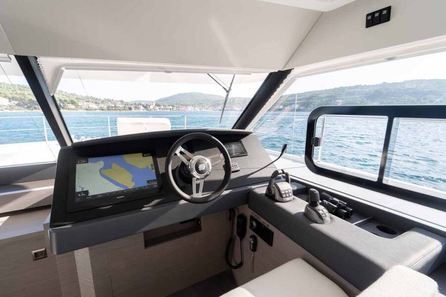 Fountaine Pajot MY6