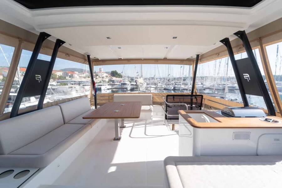 Fountaine Pajot MY6