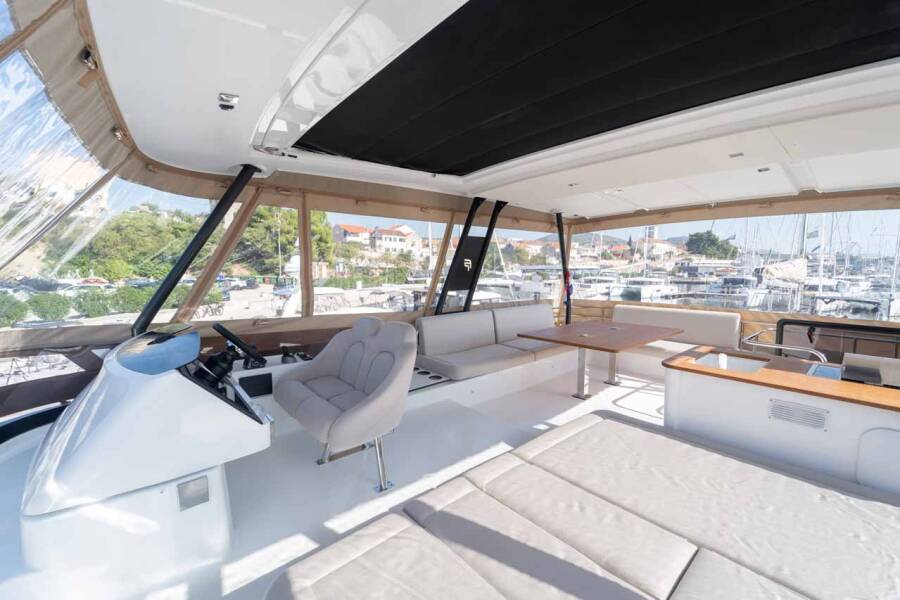 Fountaine Pajot MY6