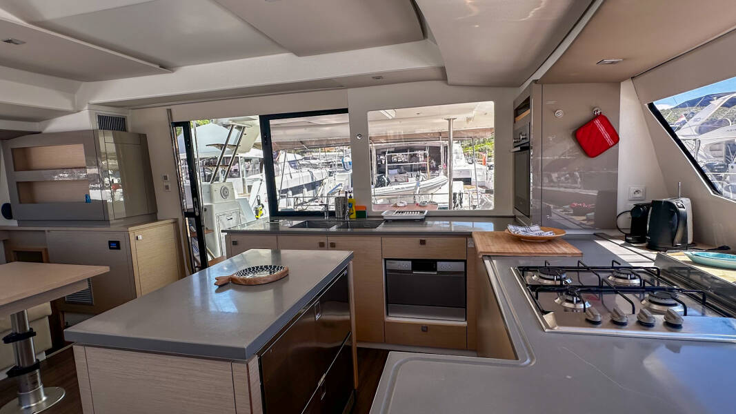 Fountaine Pajot Saba 50