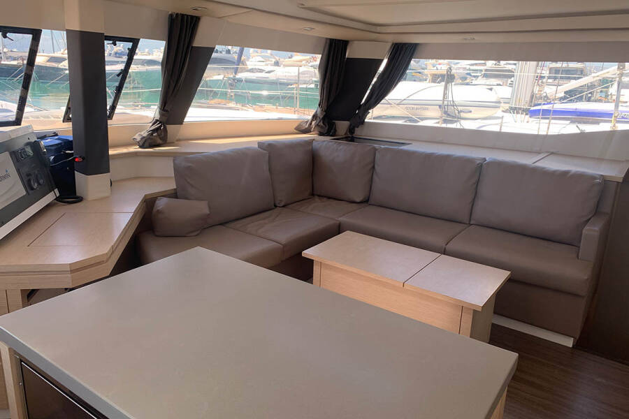 Fountaine Pajot Saba 50