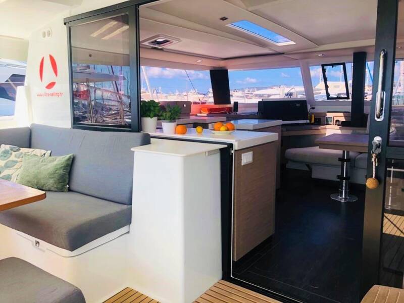 Fountaine Pajot Saona 47 Quintet