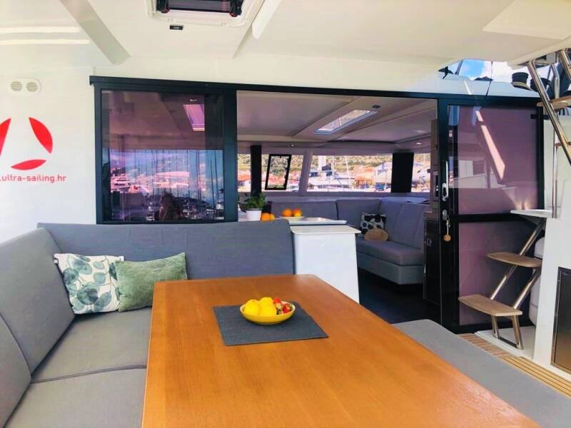 Fountaine Pajot Saona 47 Quintet