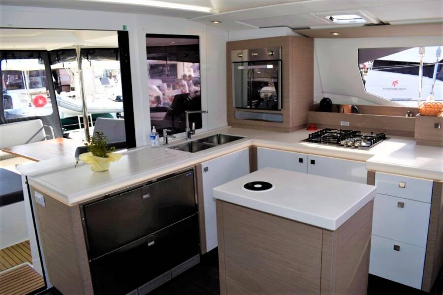 Fountaine Pajot Saona 47 Quintet