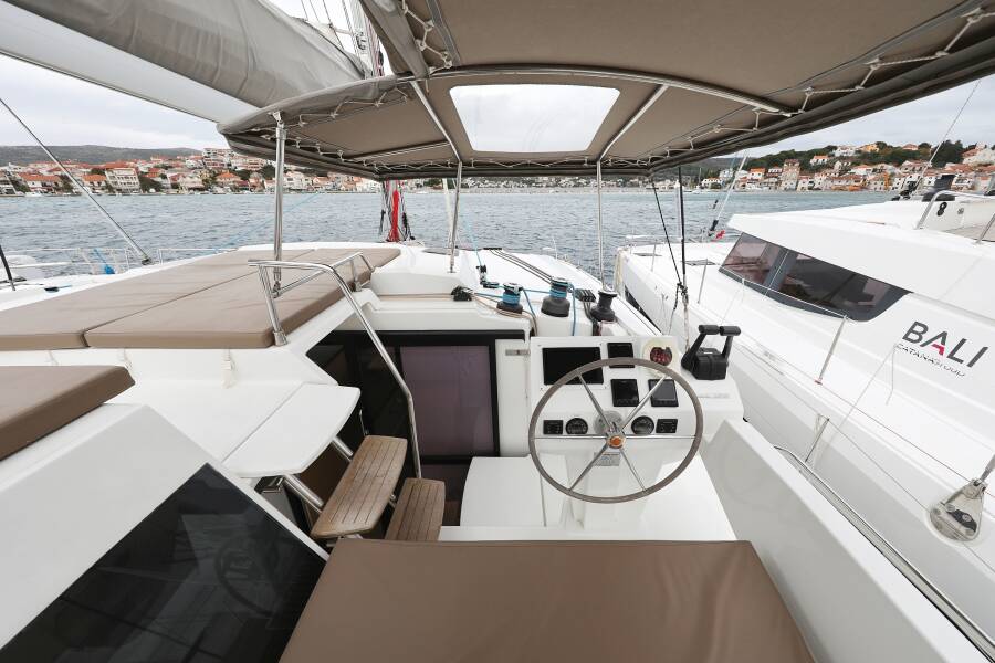 Fountaine Pajot Saona 47 Quintet