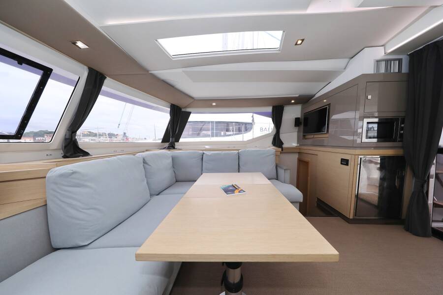 Fountaine Pajot Saona 47 Quintet