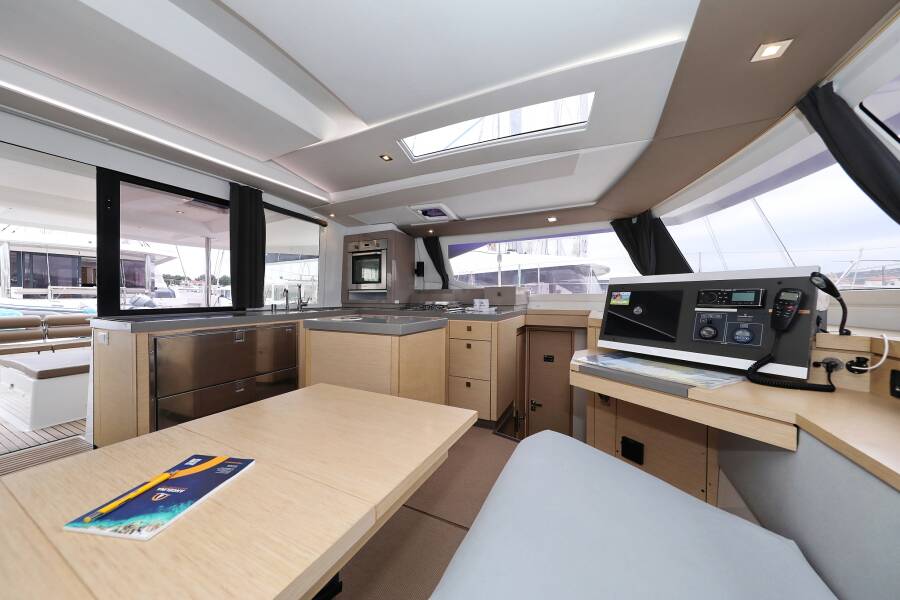 Fountaine Pajot Saona 47 Quintet