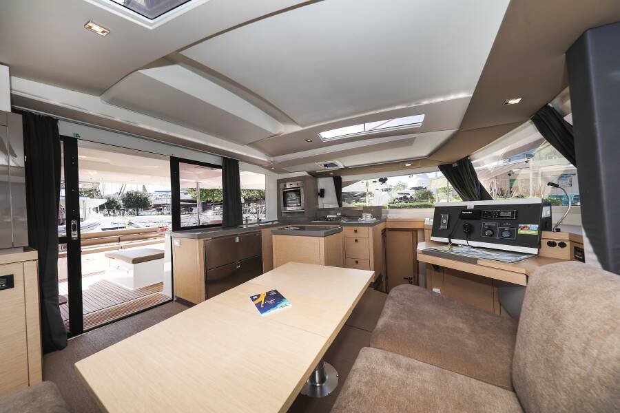 Fountaine Pajot Saona 47 Quintet