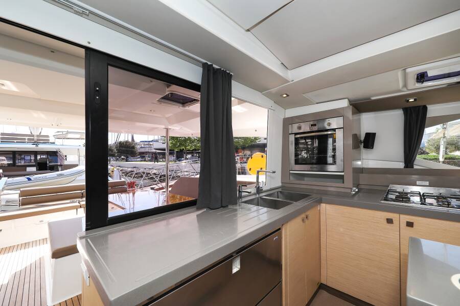 Fountaine Pajot Saona 47 Quintet