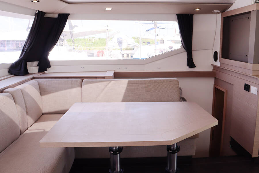 Fountaine Pajot Tanna 47