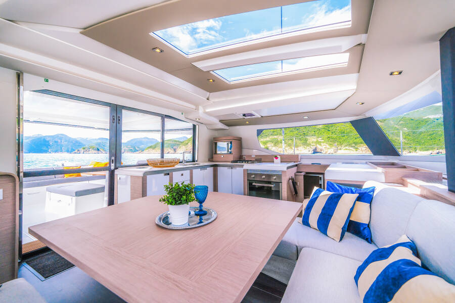 Fountaine Pajot Tanna 47