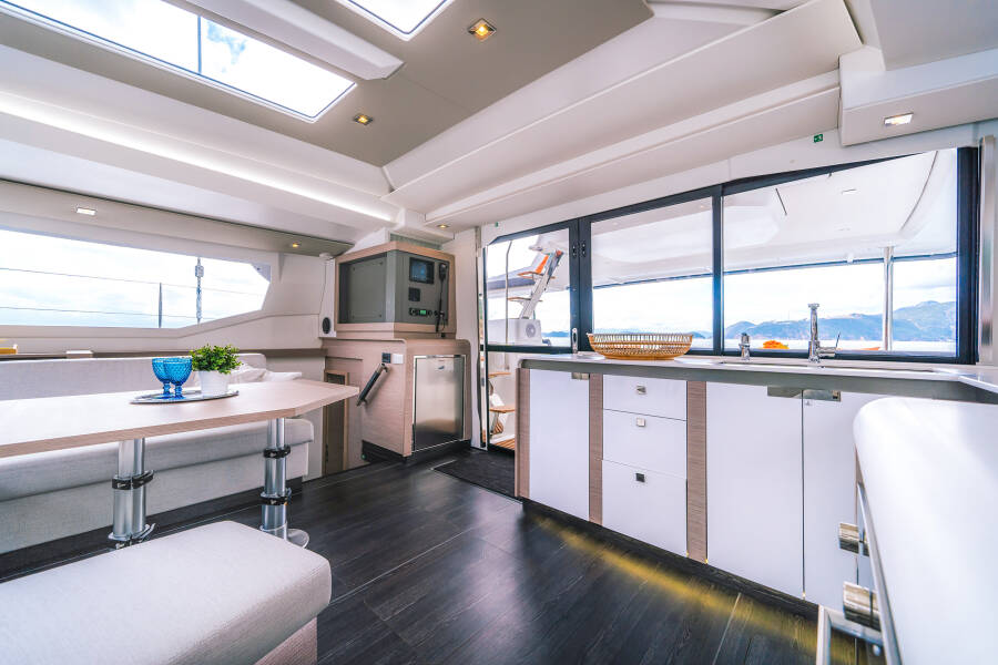 Fountaine Pajot Tanna 47