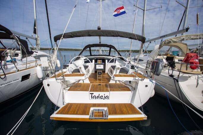 Hanse 388