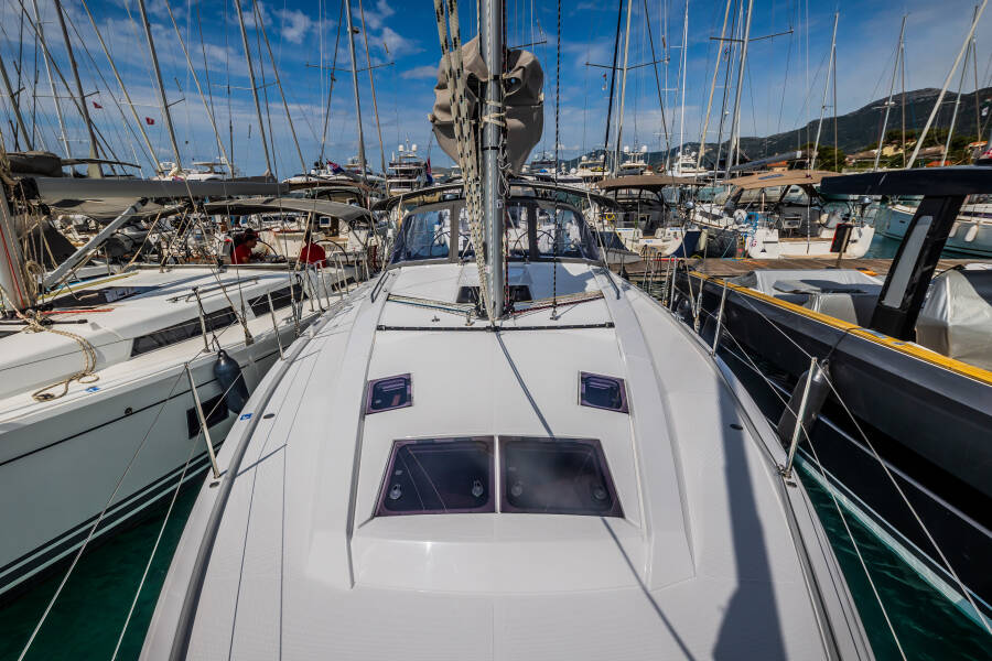 Hanse 410