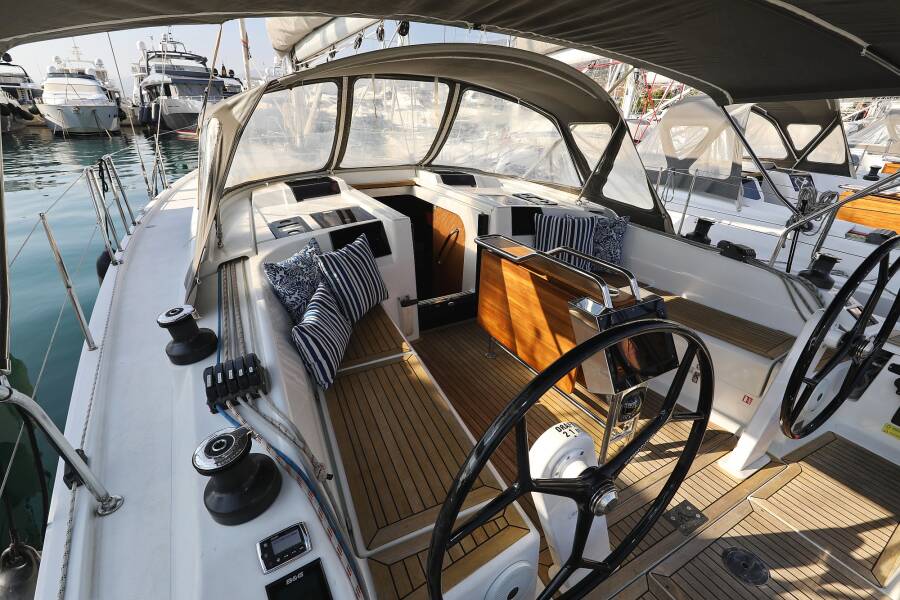 Hanse 415