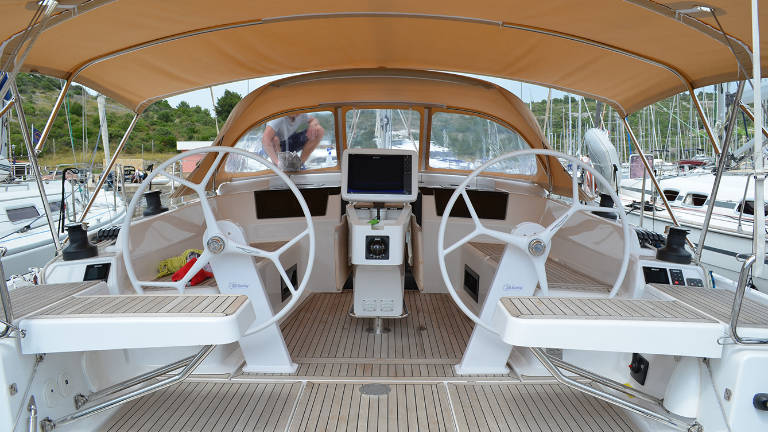 Hanse 418