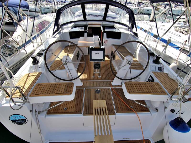 Hanse 418