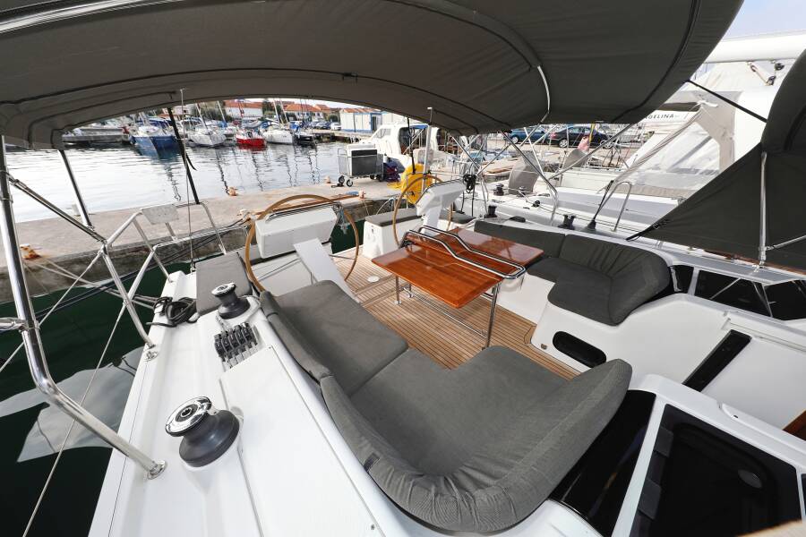 Hanse 455