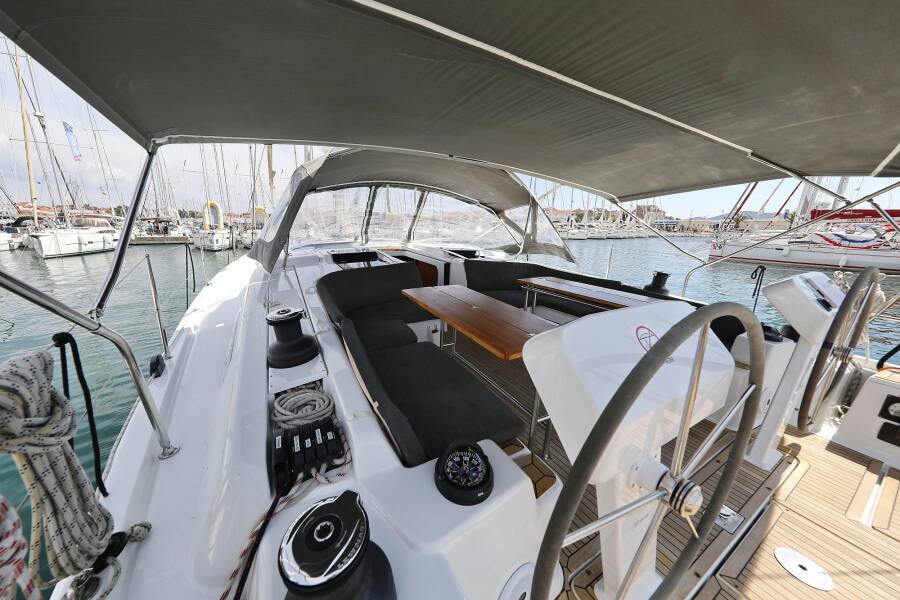 Hanse 508