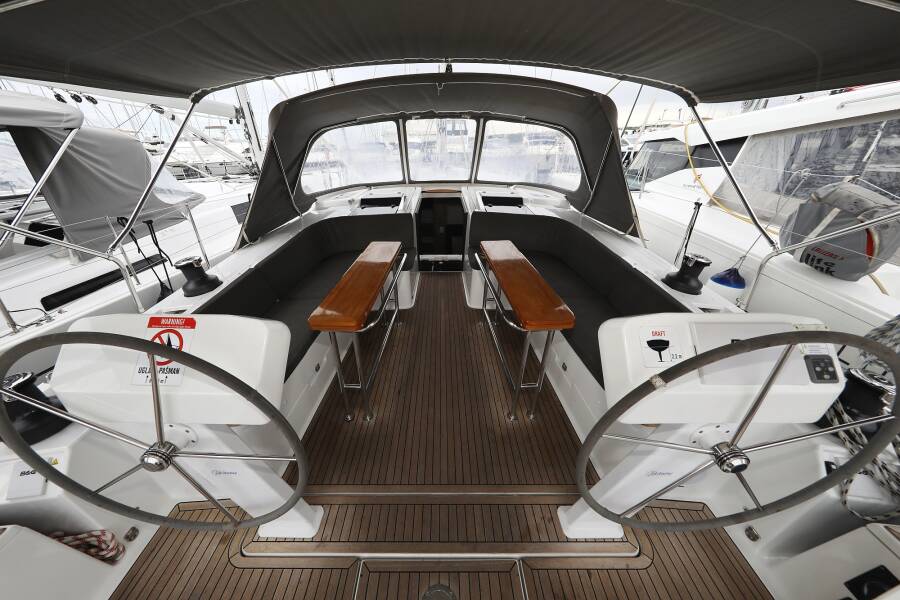 Hanse 508