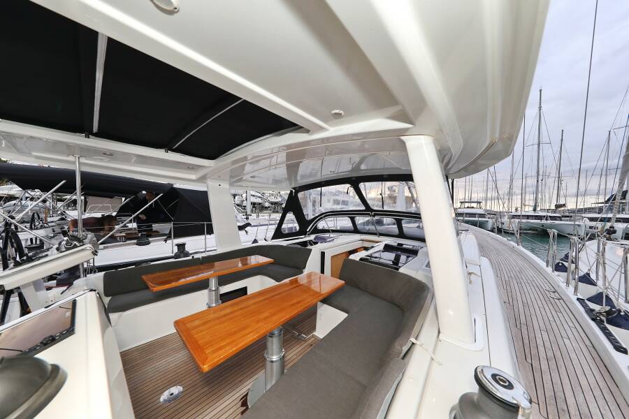 Hanse 588