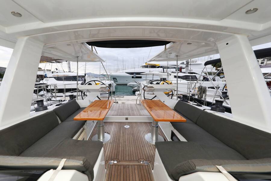 Hanse 588