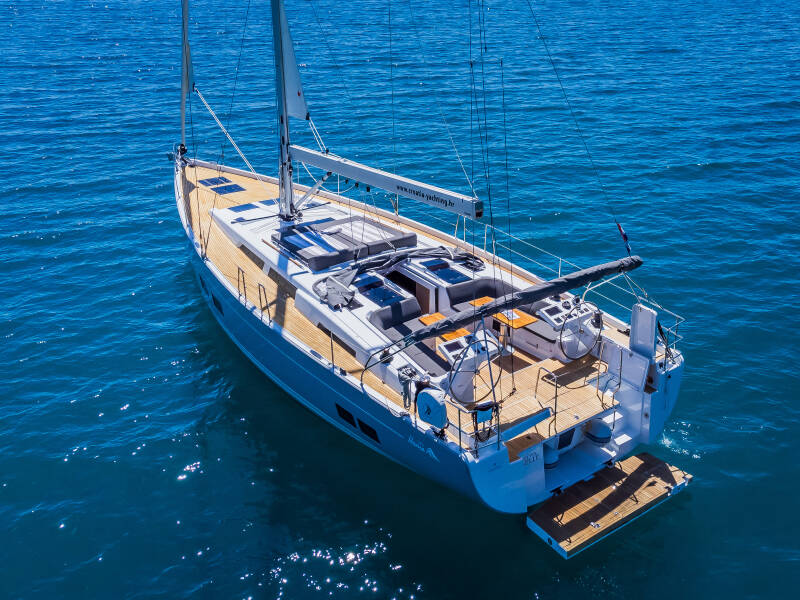 Hanse 588