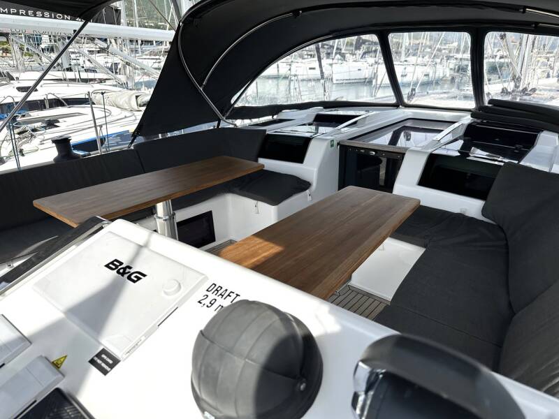 Hanse 588