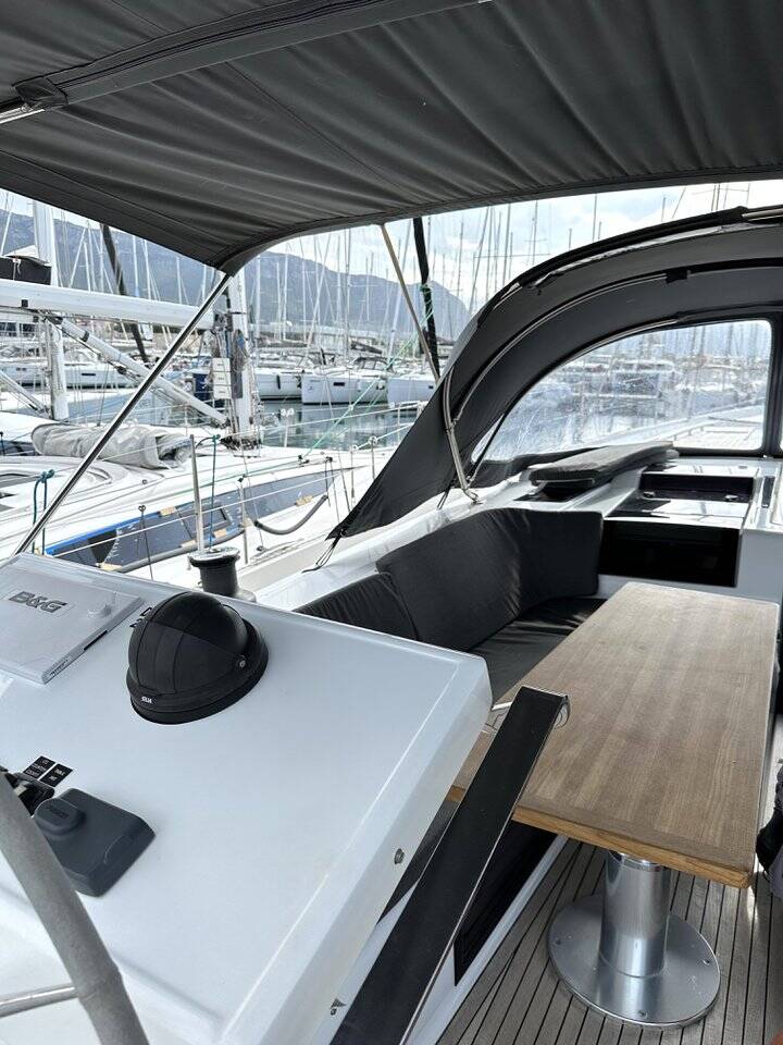 Hanse 588