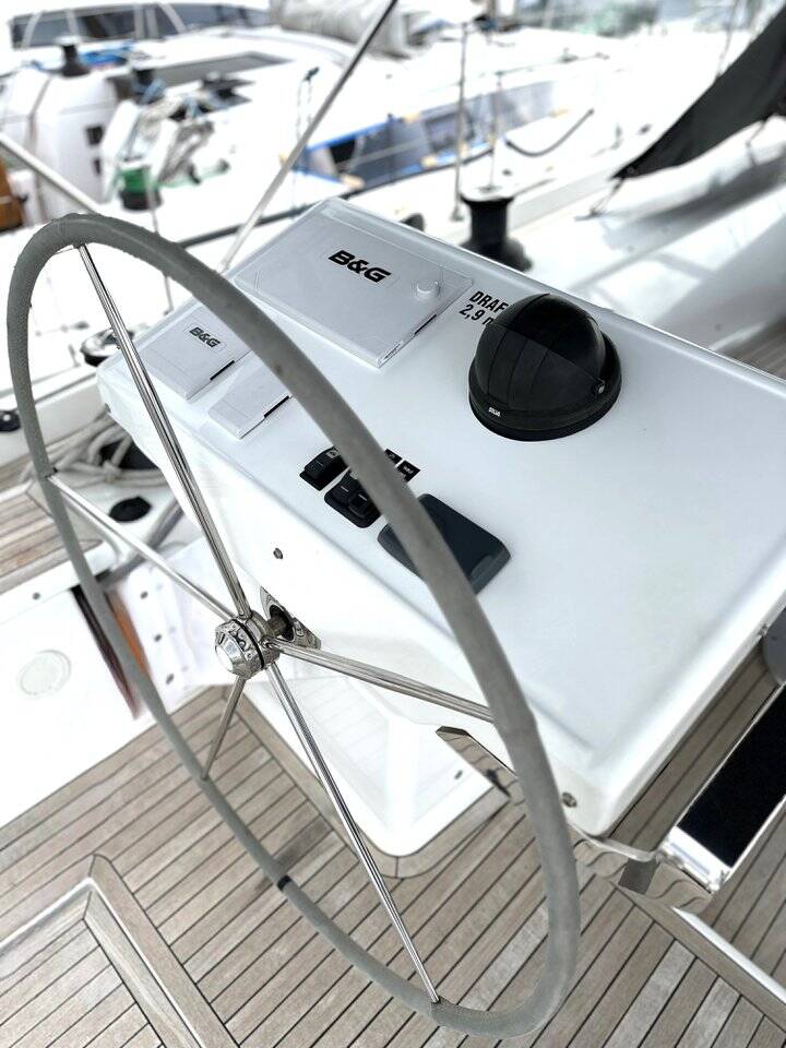 Hanse 588