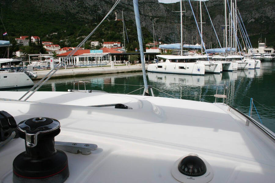 Lagoon 40