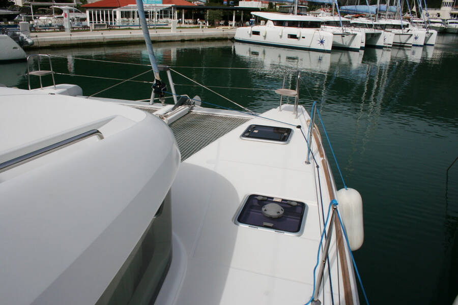 Lagoon 40