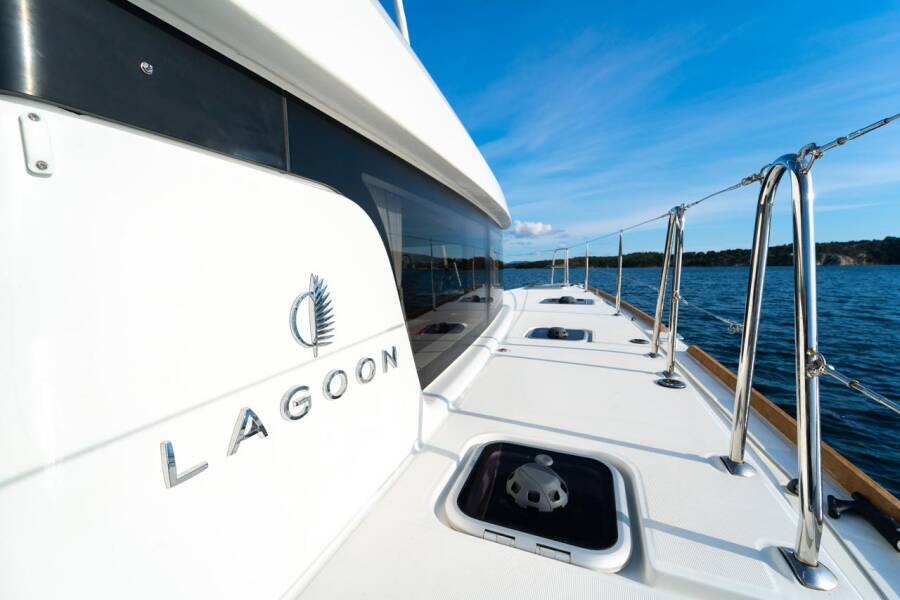 Lagoon 40