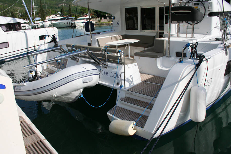 Lagoon 40