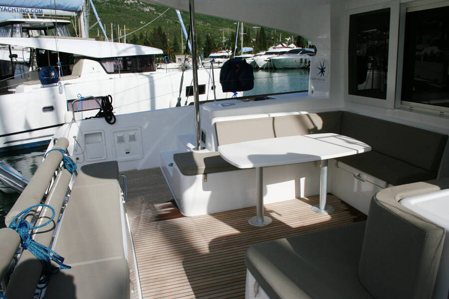 Lagoon 40