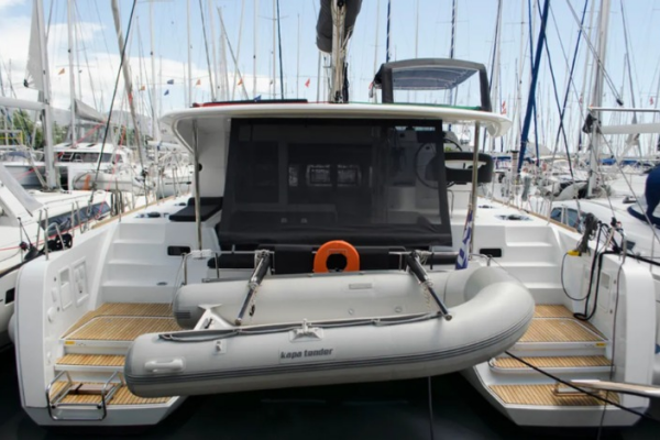 Lagoon 40