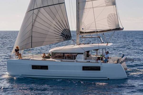 Lagoon 40