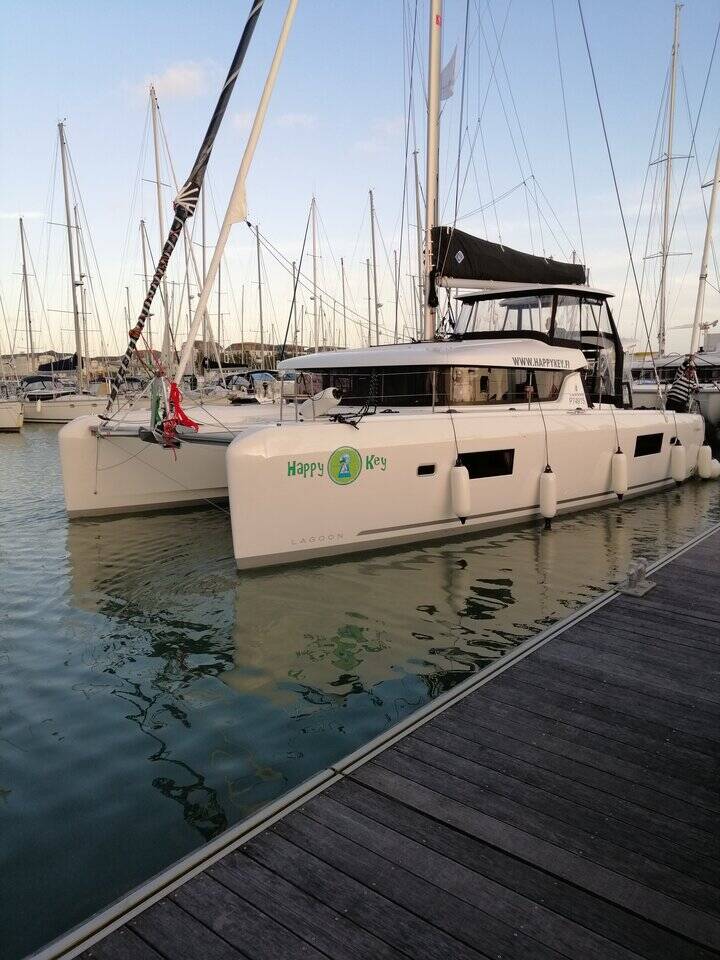 Lagoon 42