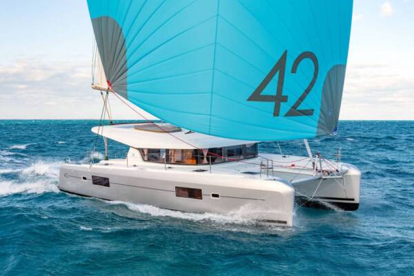 Lagoon 42