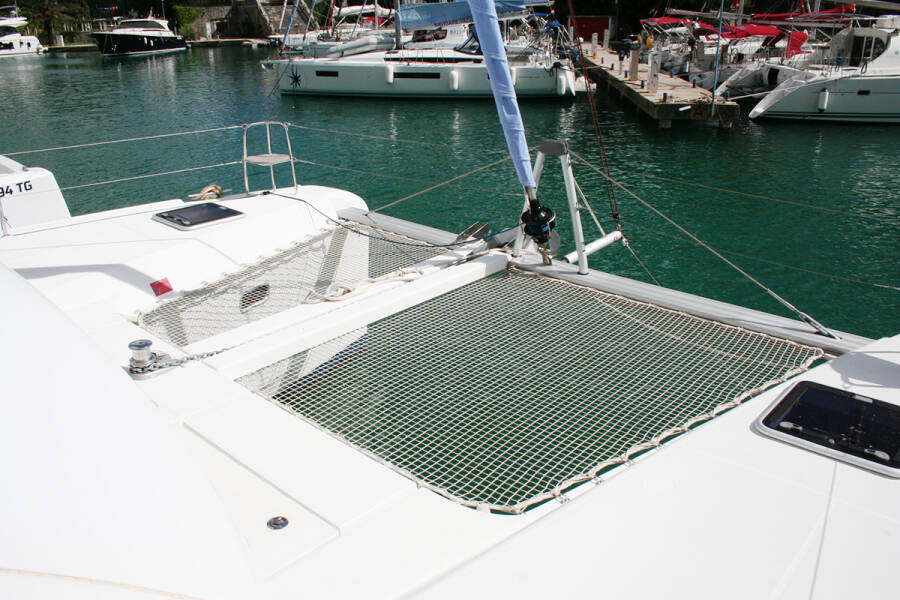 Lagoon 42