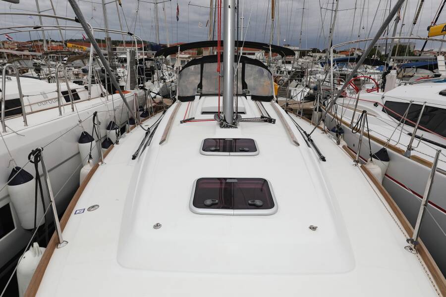 Oceanis 34