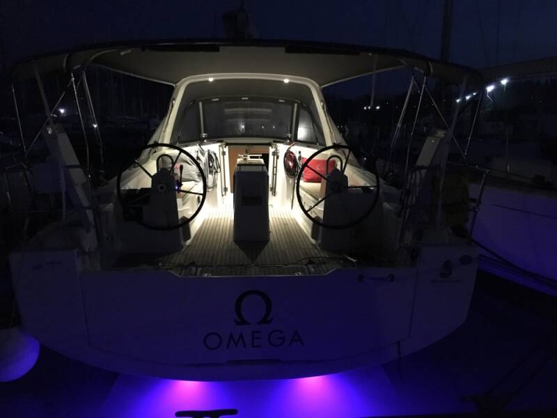 Oceanis 38