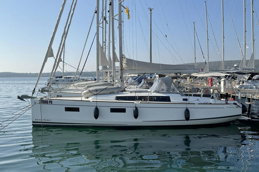 Oceanis 38.1