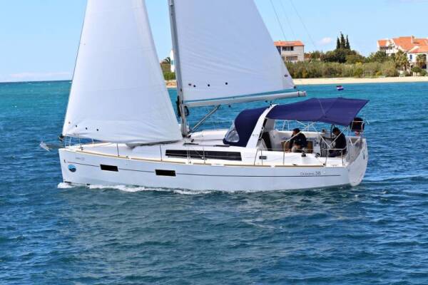 Oceanis 38.1