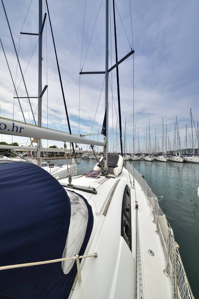 Oceanis 43