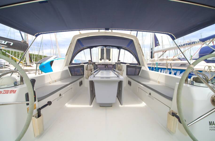 Oceanis 45